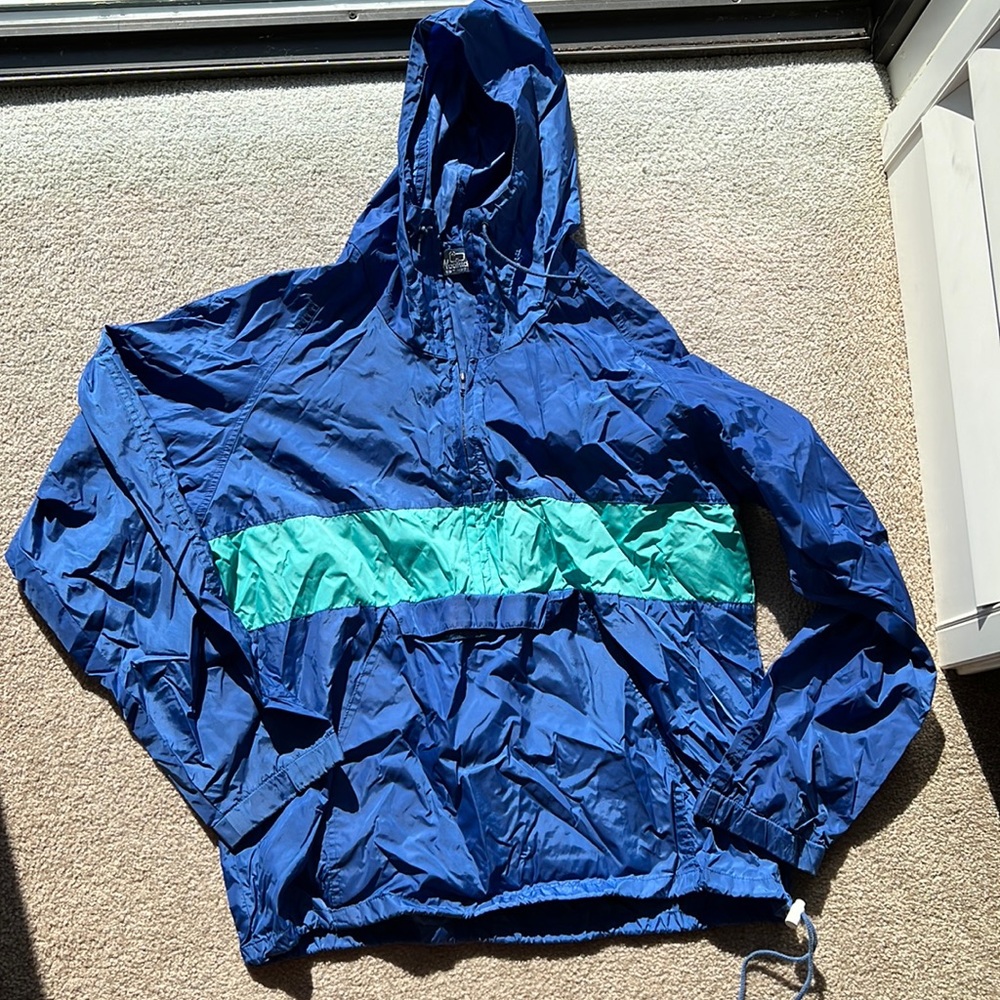 Vintage Woolrich Men’s Pullover Wind Breaker 80s Style colors pocket in front